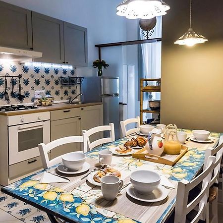 La Casa Napoletana - Ls Accommodations Napoli Dış mekan fotoğraf